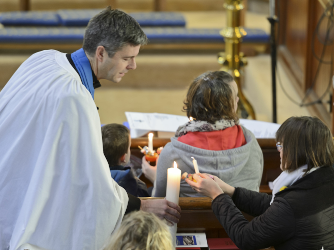 Christingle service 3